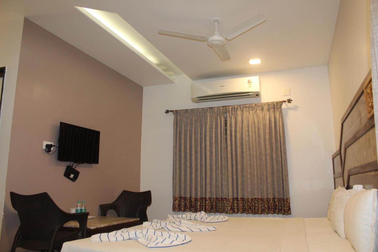 Annai In Saravana Bhavan Fine Stay And Restaurant Velankanni Luaran gambar