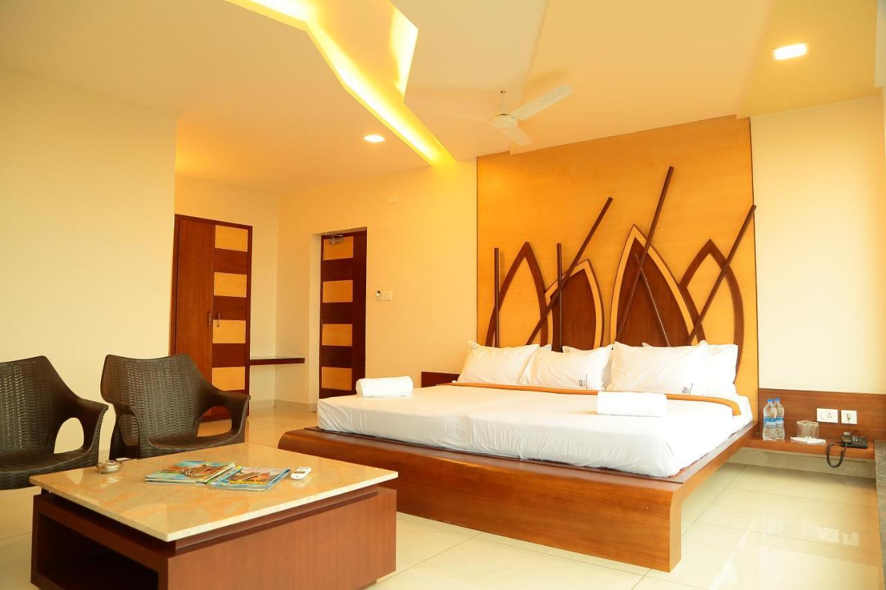 Annai In Saravana Bhavan Fine Stay And Restaurant Velankanni Luaran gambar